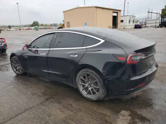 Фото 2 - TESLA MODEL 3
