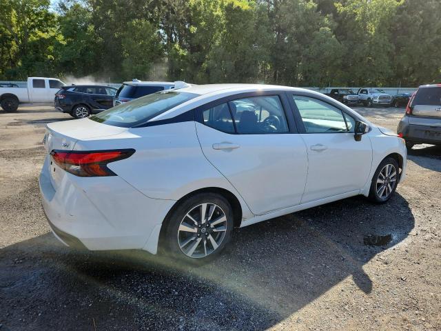 Фото 3 - NISSAN VERSA