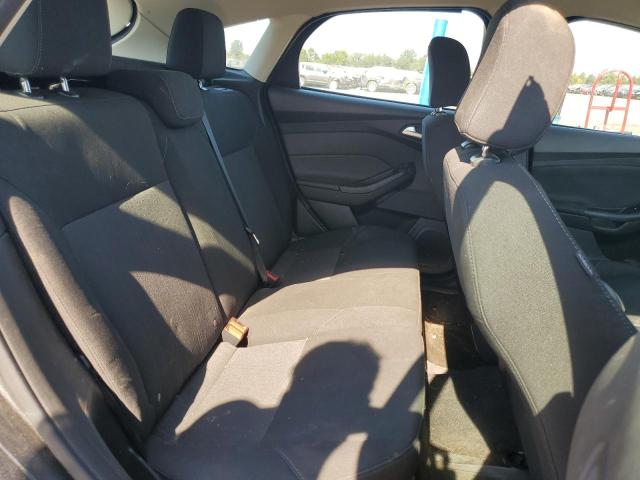 Фото 10 - FORD FOCUS