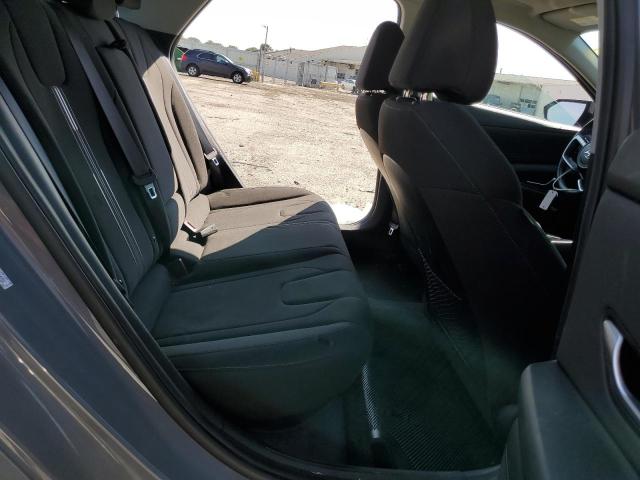 Фото 10 - HYUNDAI ELANTRA