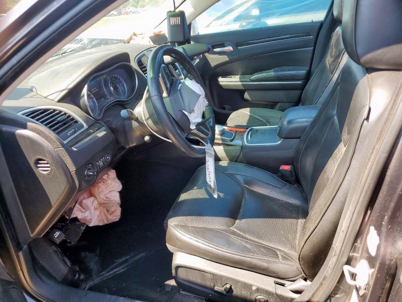 Фото 7 - CHRYSLER 300