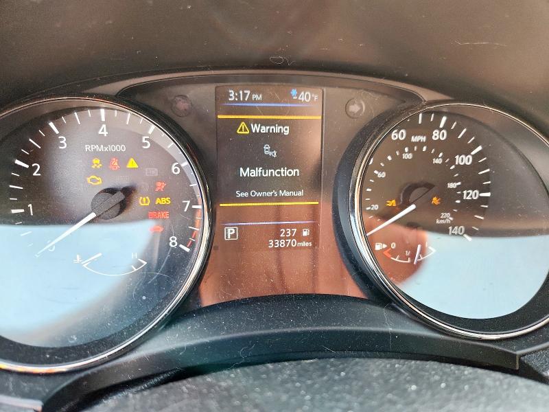 Фото 9 - NISSAN ROGUE