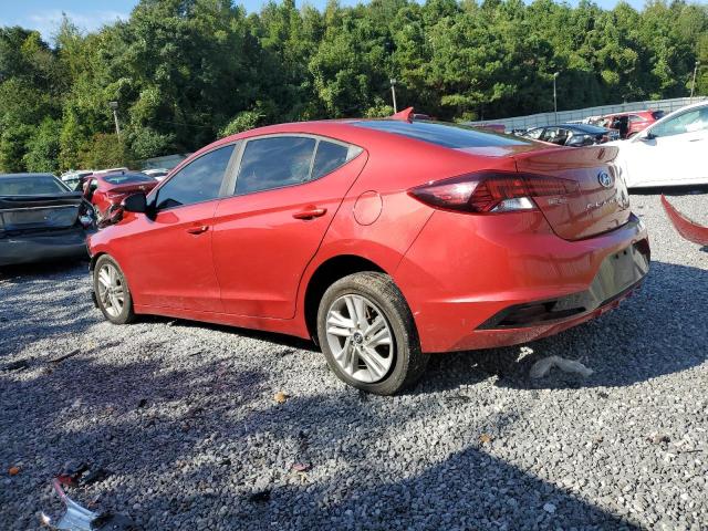 Фото 2 - HYUNDAI ELANTRA