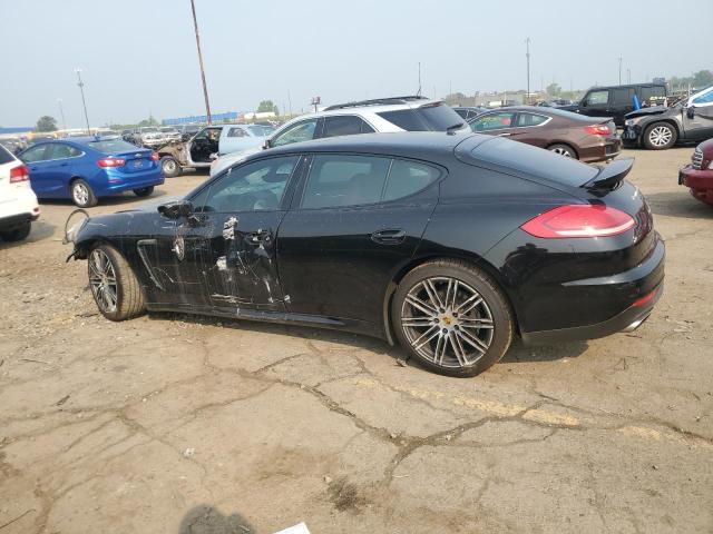 Фото 2 - PORSCHE PANAMERA