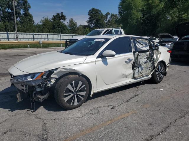 Фото 1 - NISSAN ALTIMA