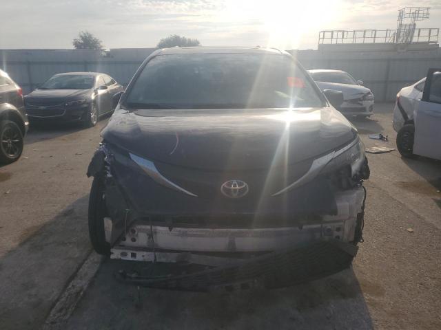 Фото 5 - TOYOTA SIENNA