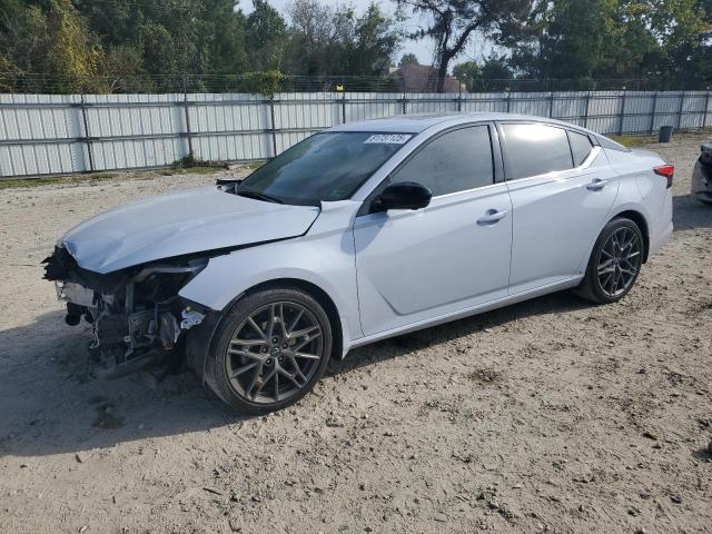 Фото 1 - NISSAN ALTIMA