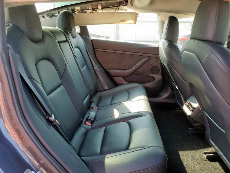 Фото 10 - TESLA MODEL 3