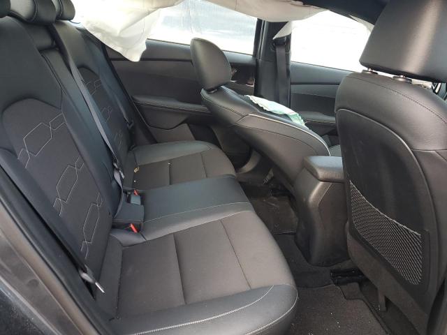 Фото 10 - KIA FORTE