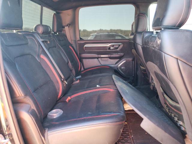 Фото 10 - RAM 1500