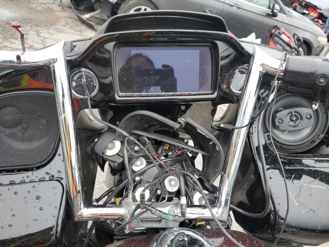 HARLEY-DAVIDSON FLTRK 2021