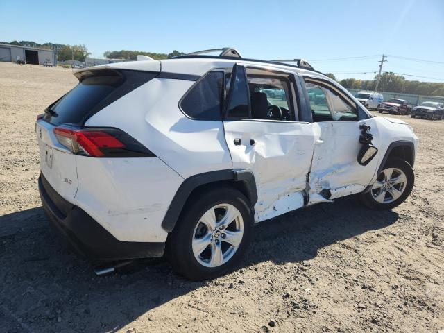 Фото 3 - TOYOTA RAV4