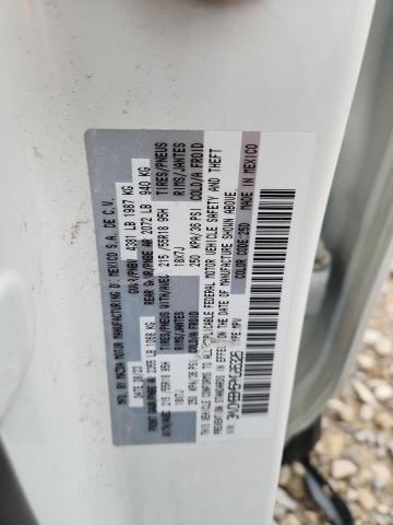 Фото 13 - MAZDA CX30