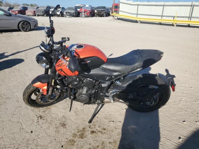 TRIUMPH TRIDENT 66 2023