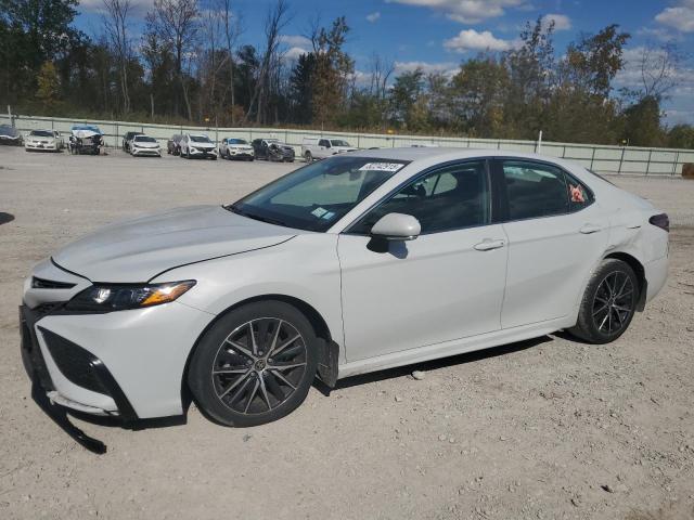 Фото 1 - TOYOTA CAMRY