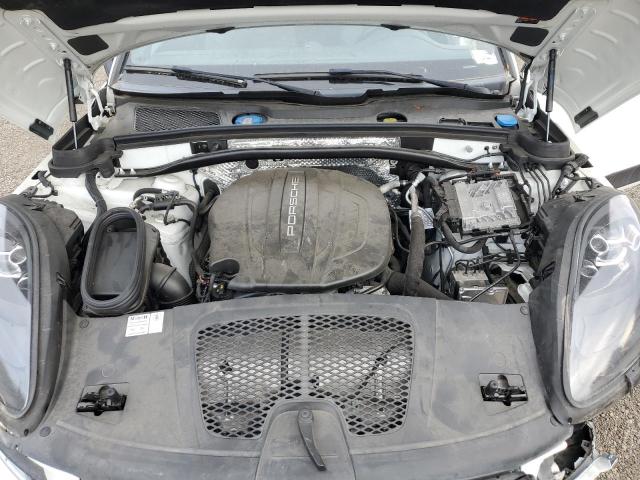 Фото 12 - PORSCHE MACAN