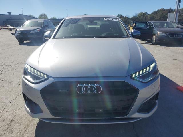 Фото 5 - AUDI A4