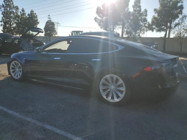 Фото 2 - TESLA MODEL S