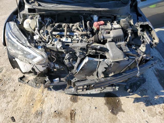 Фото 11 - NISSAN VERSA