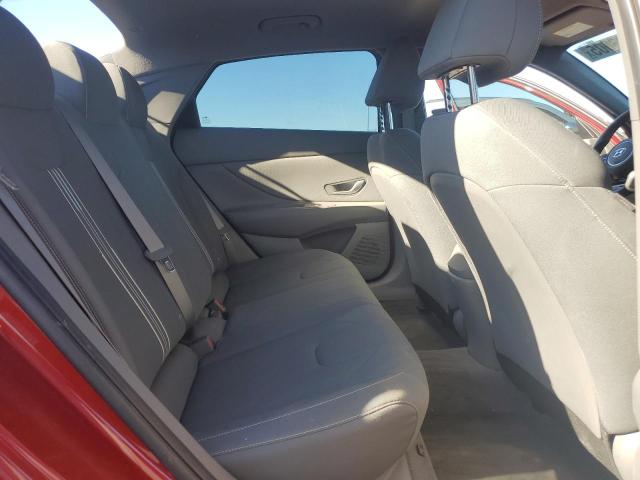 Фото 10 - HYUNDAI ELANTRA