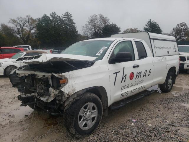 Фото 1 - TOYOTA TUNDRA