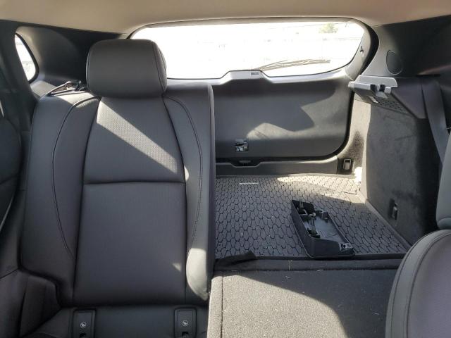 Фото 10 - MAZDA CX30