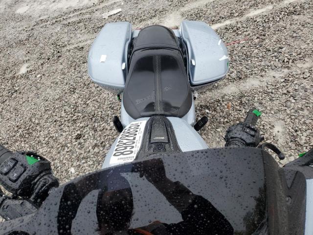 HARLEY-DAVIDSON FL 2024