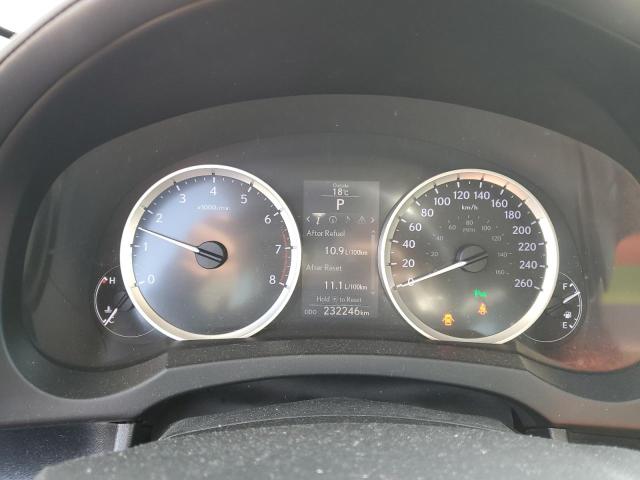 Фото 9 - LEXUS IS