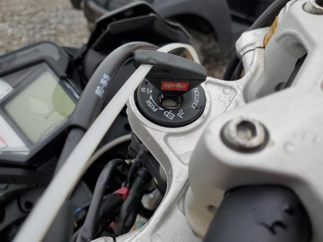 APRILIA MOTORCYCLE 2016