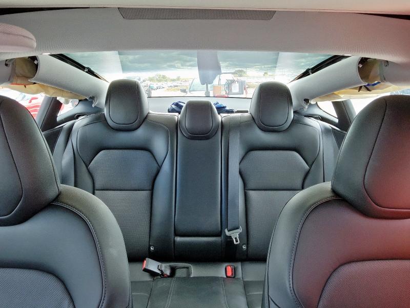 Фото 10 - TESLA MODEL 3