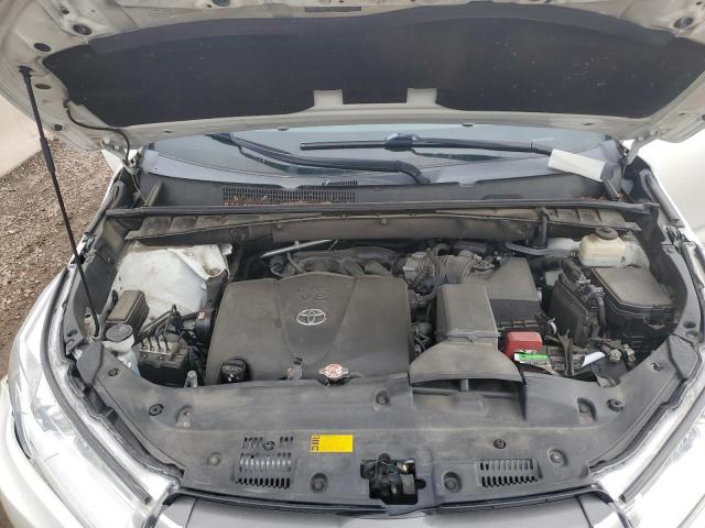 Фото 12 - TOYOTA HIGHLANDER