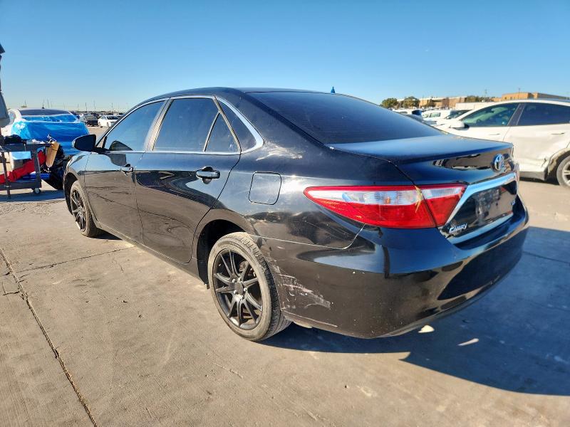Фото 2 - TOYOTA CAMRY