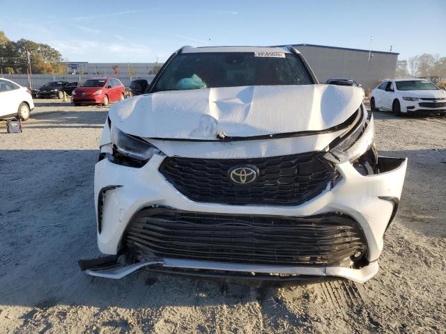 Фото 5 - TOYOTA HIGHLANDER