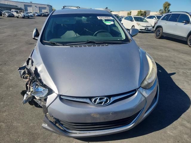 Фото 5 - HYUNDAI ELANTRA