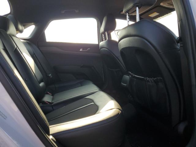 Фото 10 - KIA K5