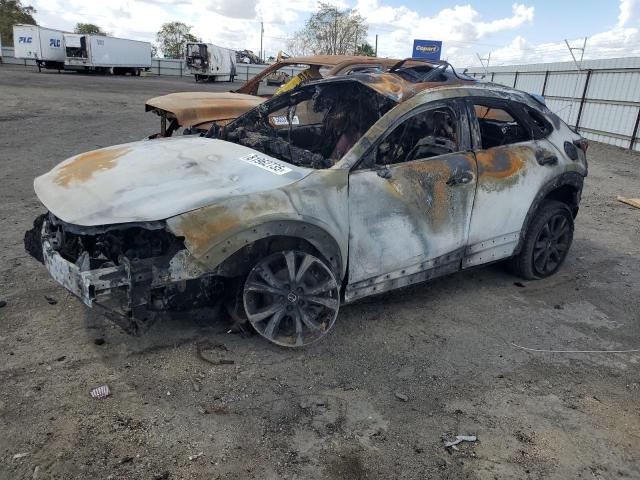 Фото 1 - MAZDA CX30