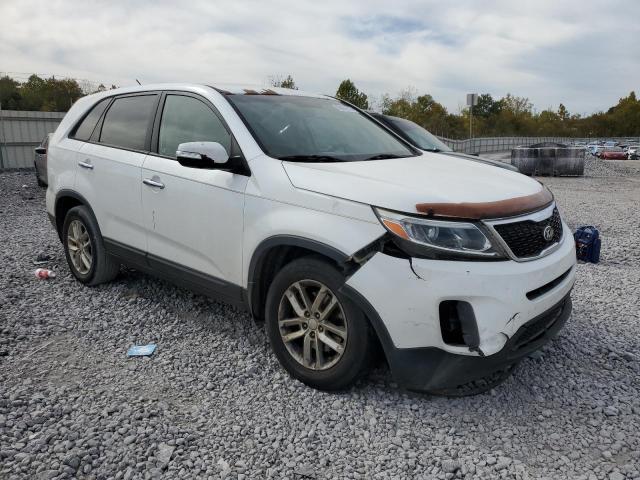 Фото 4 - KIA SORENTO