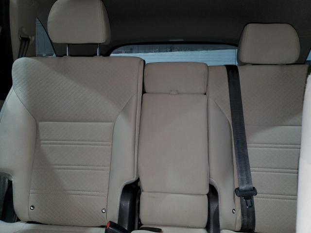 Фото 10 - KIA SORENTO