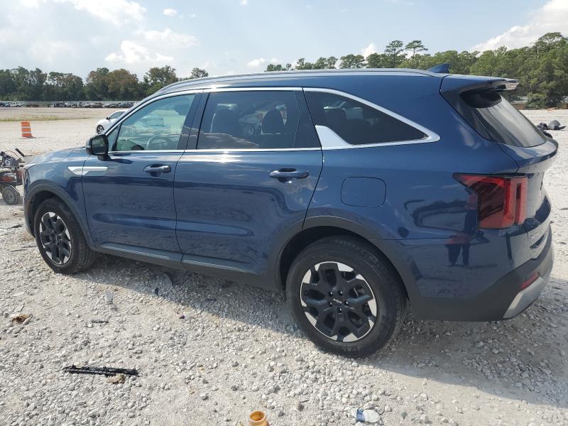 Фото 2 - KIA SORENTO