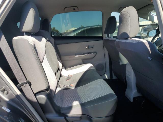 Фото 10 - TOYOTA PRIUS