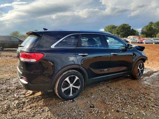 Фото 3 - KIA SORENTO