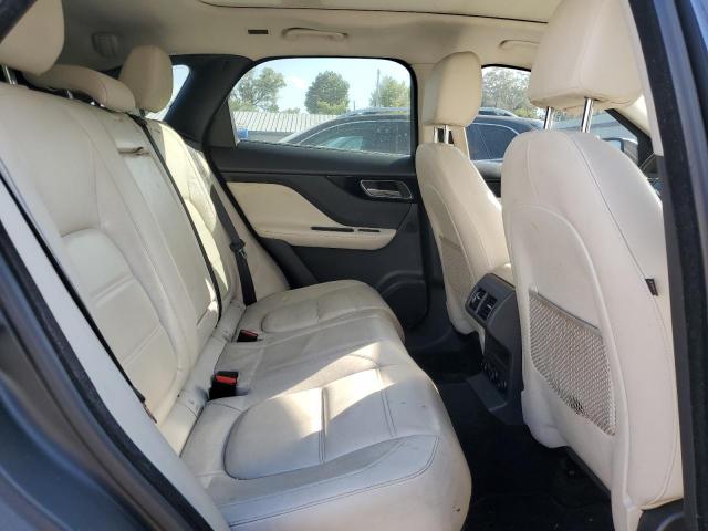 Фото 11 - JAGUAR F-PACE