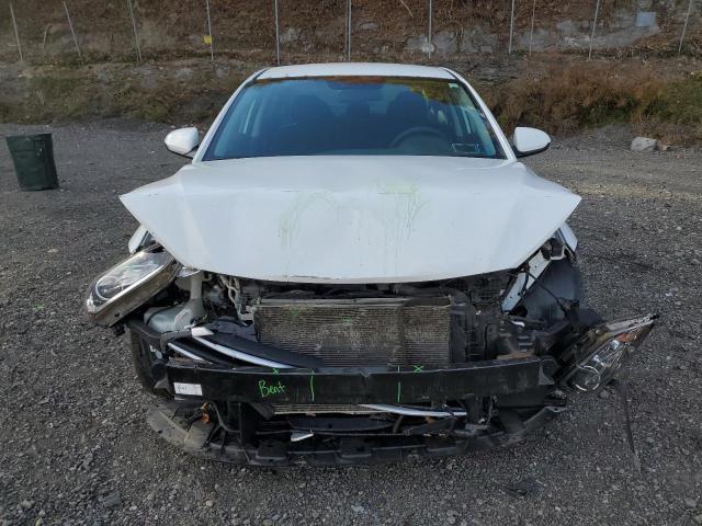 Фото 5 - HYUNDAI ELANTRA