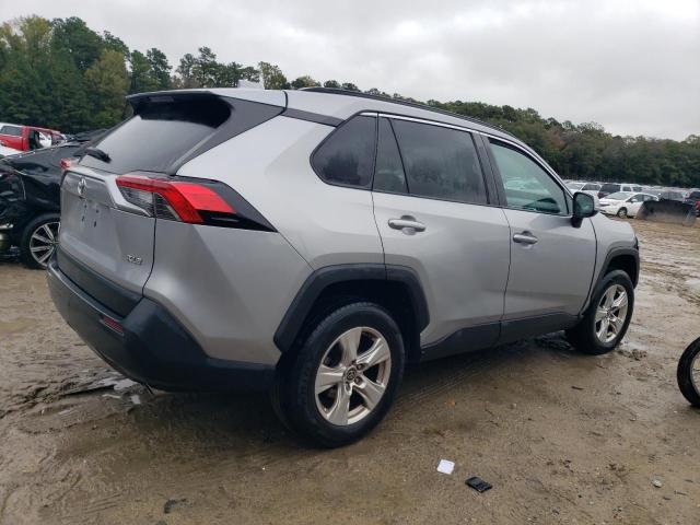 Фото 3 - TOYOTA RAV4