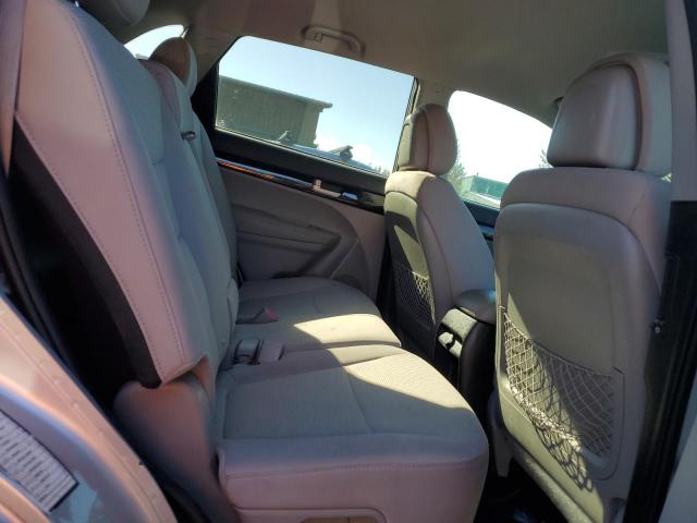 Фото 11 - KIA SORENTO