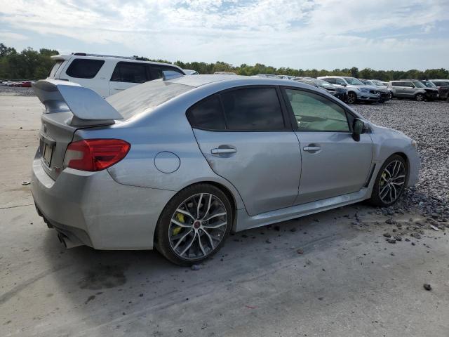 Фото 3 - SUBARU WRX