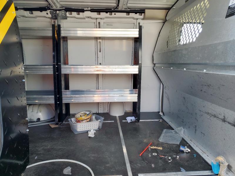 Фото 11 - GMC SAVANA