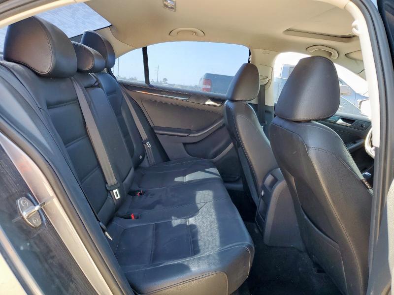 Фото 10 - VOLKSWAGEN JETTA