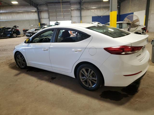 Фото 2 - HYUNDAI ELANTRA