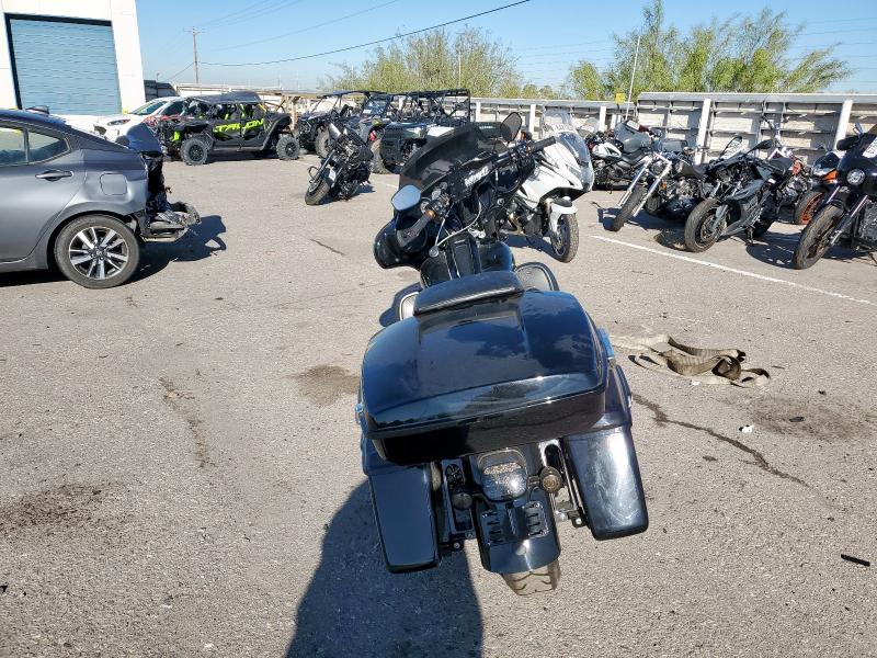 HARLEY-DAVIDSON FLHXST 2022